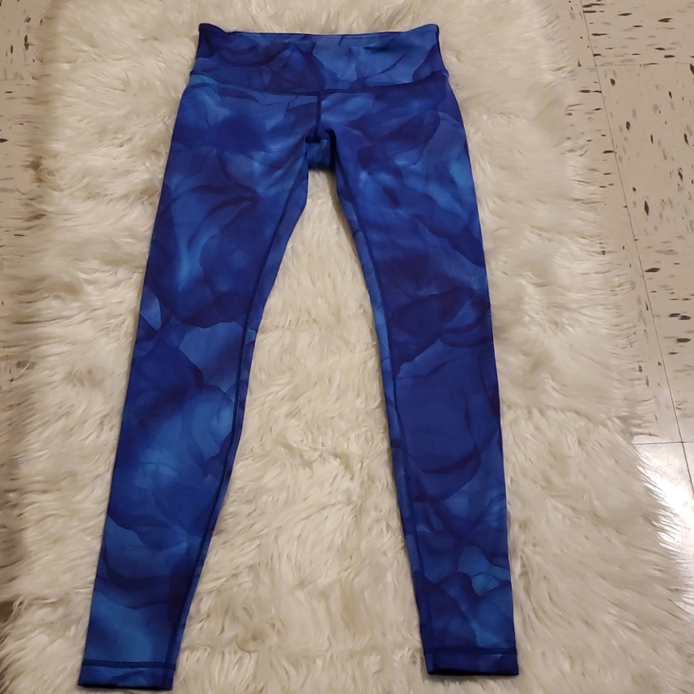 COPY - Lululemon Blue Watercolor Leggings Size 8